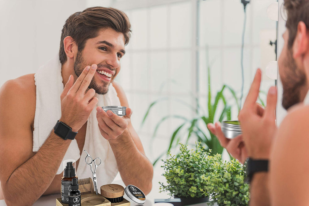 Striking Viking beard growth kit dual-sided comb enables precise grooming