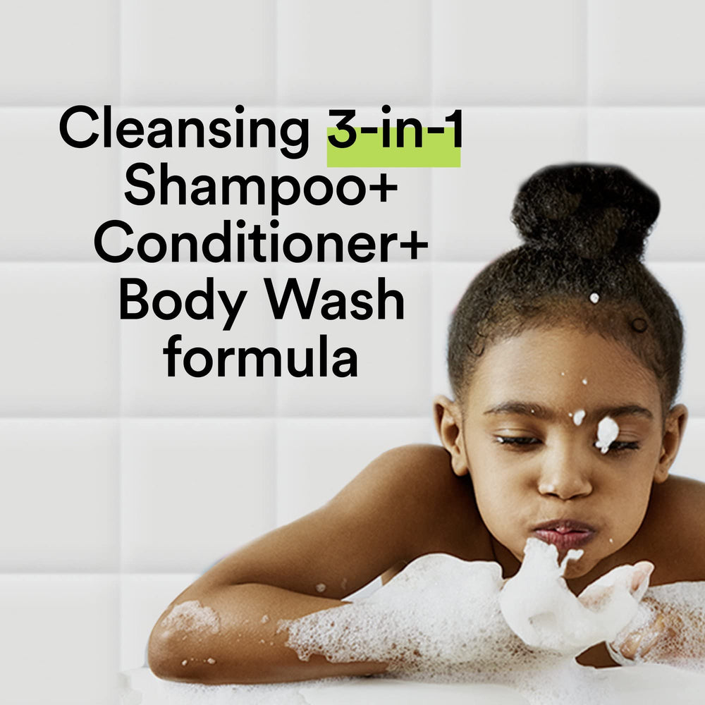 Suave Silly Apple 3-in-1 kids bath time scene highlighting apple fragrance