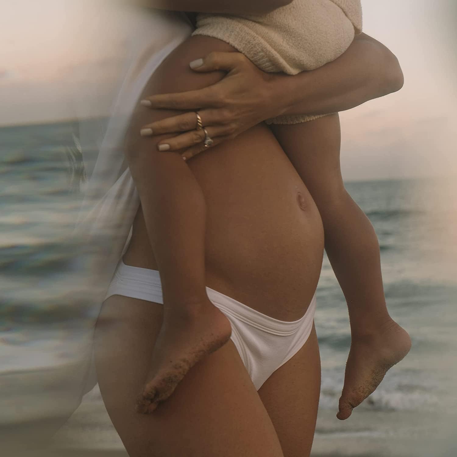 Pregnant users can apply Summer Fridays Babymoon Belly Balm morning and night for comfort.