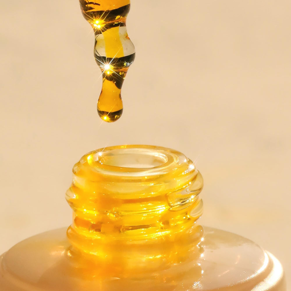 Summer Fridays Heavenly Sixteen routine in morning use for effortless layering with moisturizer