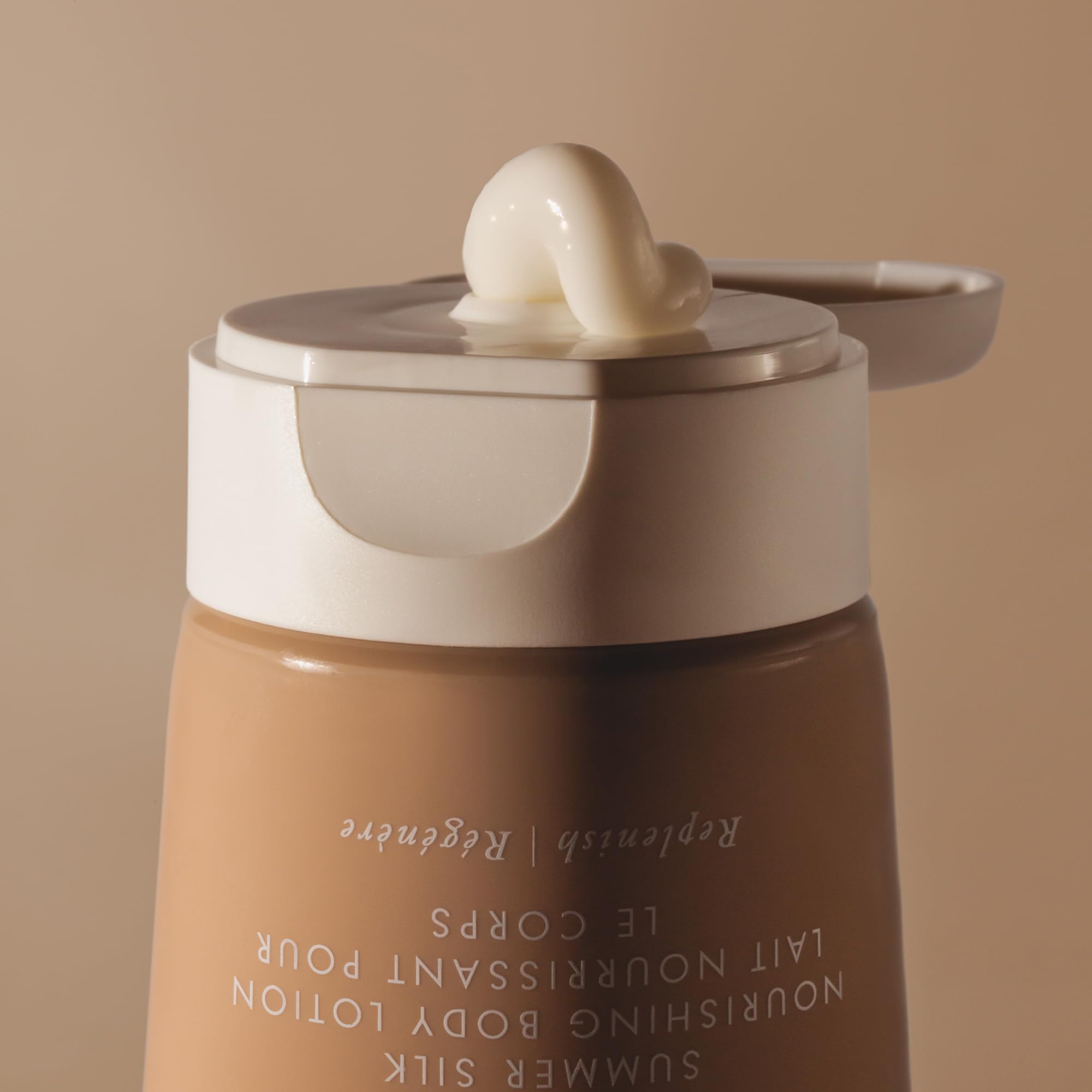 Summer Fridays Summer Silk Nourishing Body Lotion after shower use preserves moisture on damp skin