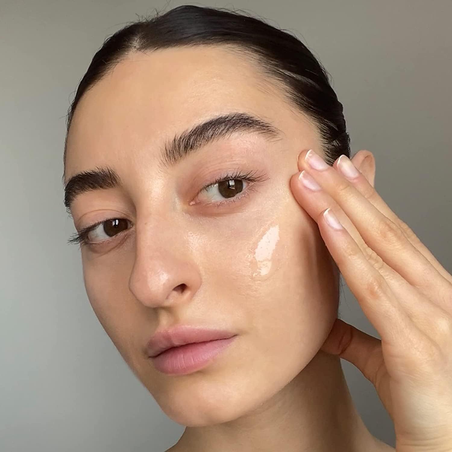 Summer Fridays Super Amino Gel Cleanser lather demonstrates gentle cleansing and hydration.