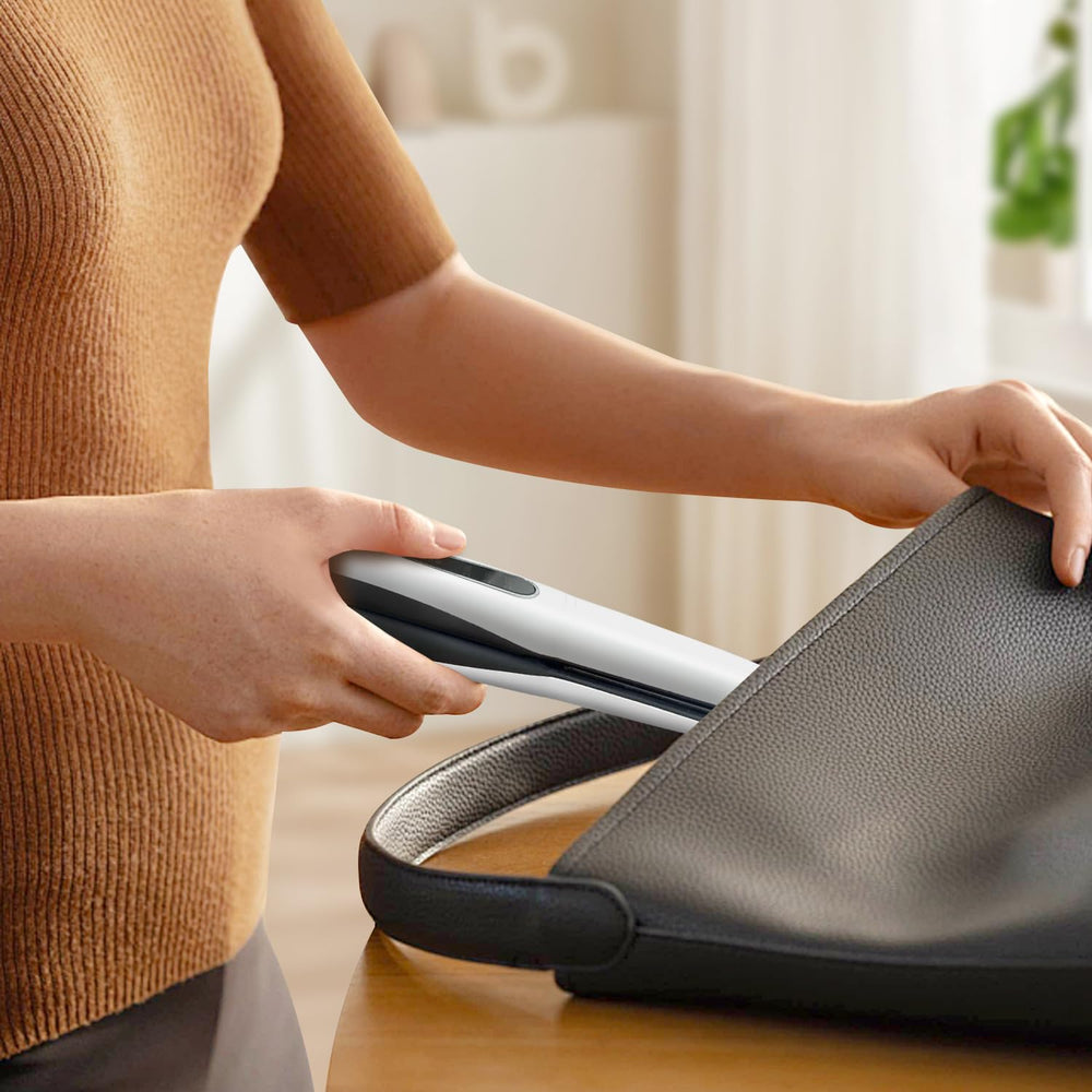 SUNMAY heat-resistant travel pouch keeps the straightener safe on trips