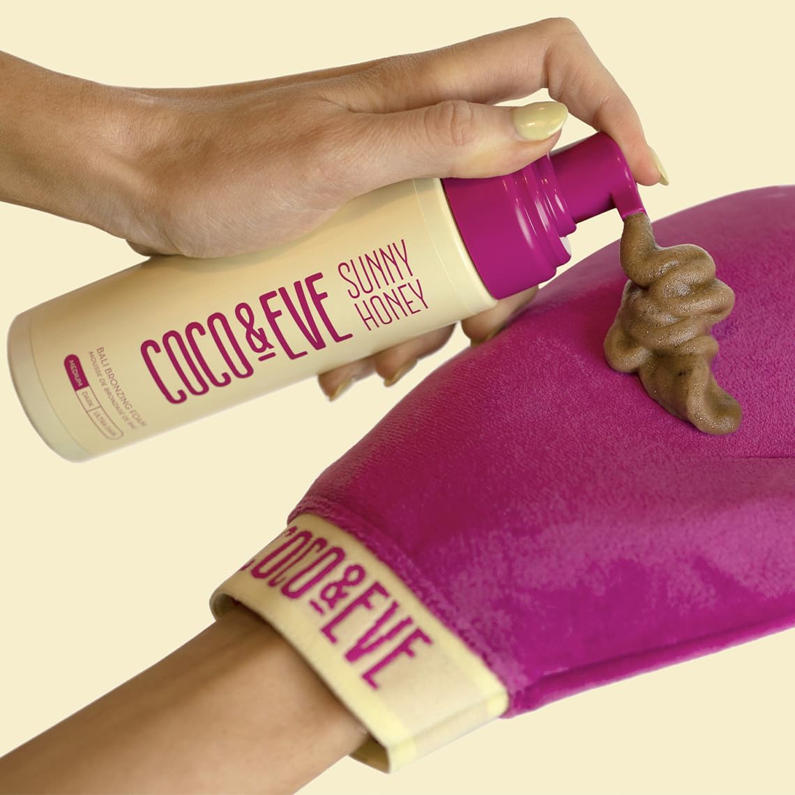 Sunny Honey Bali tanning foam with tropical aroma for island vibe