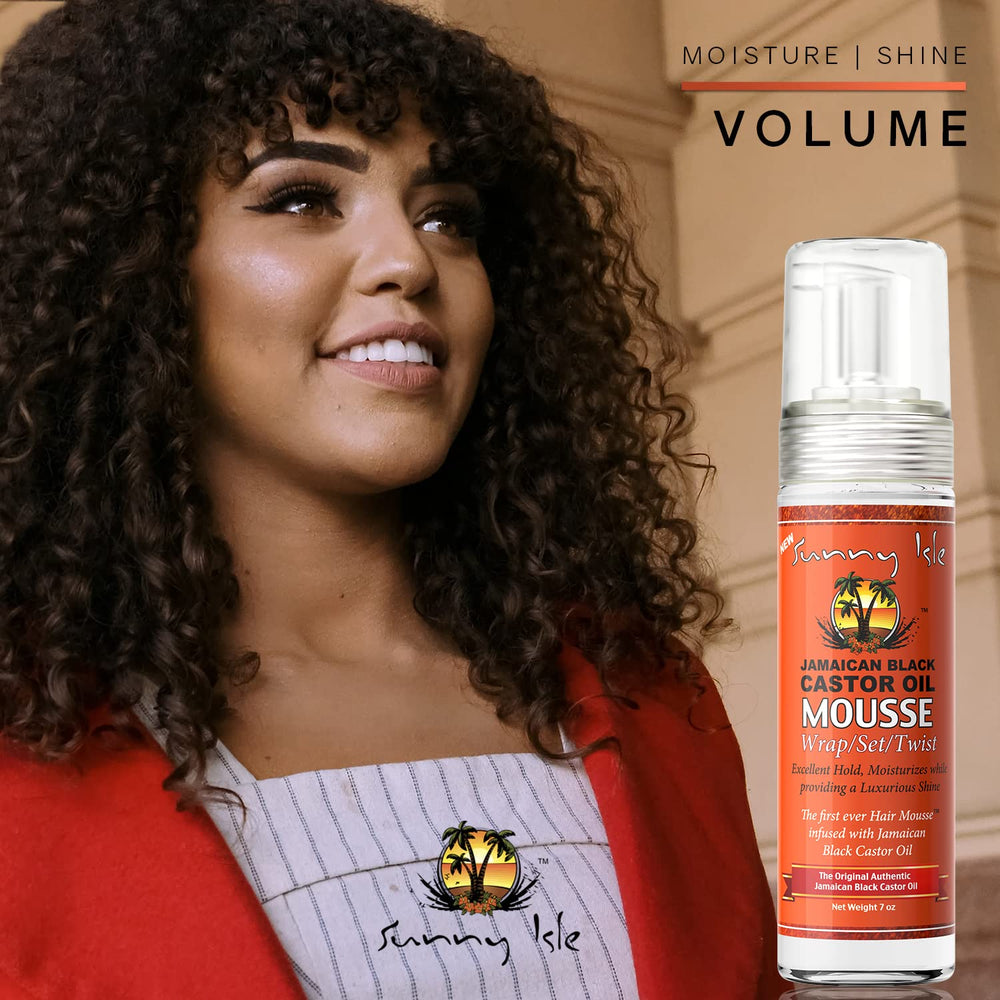 Sunny Isle Jamaican Black Castor Oil Mousse Wrap Set demonstrates frizz control in humid conditions.