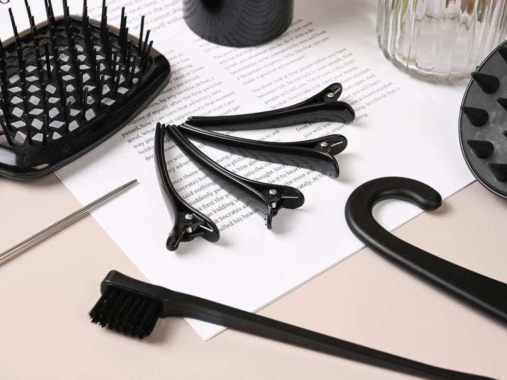 SUPHOUSE edge brush helps create clean edges for sleek hairlines.
