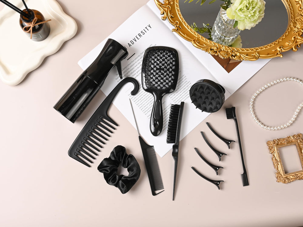 SUPHOUSE storage pouch keeps brushes organized for travel or on-the-go styling.