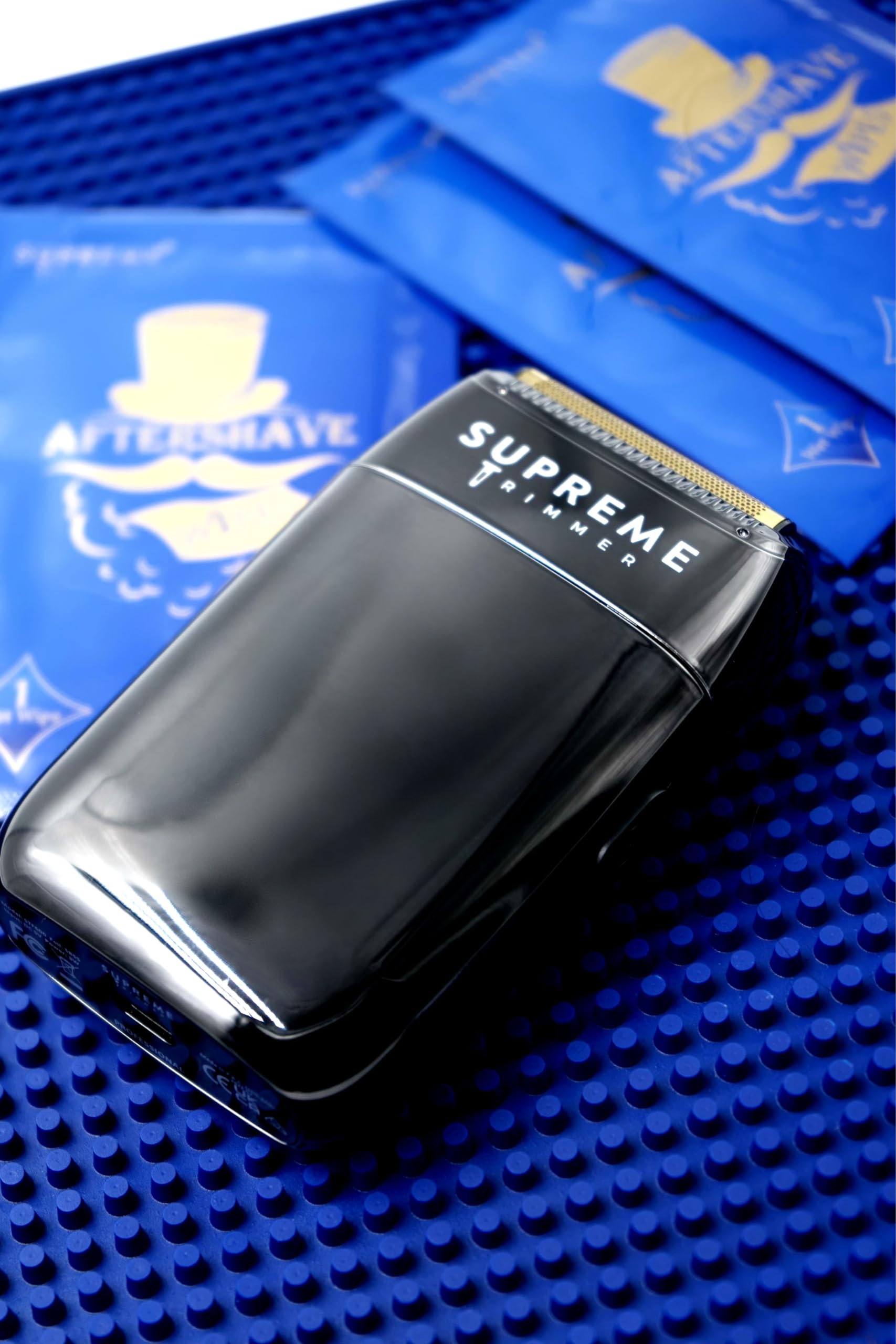 Supreme Trimmer Crunch Lite plugged in while shaving to show corded continuous power option