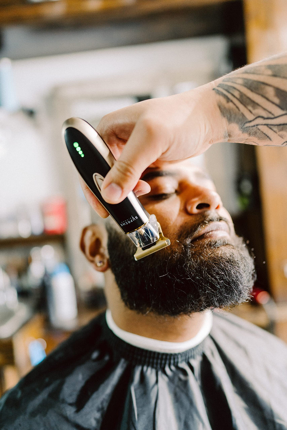 Supreme Trimmer lightweight design reduces fatigue during extended trims.