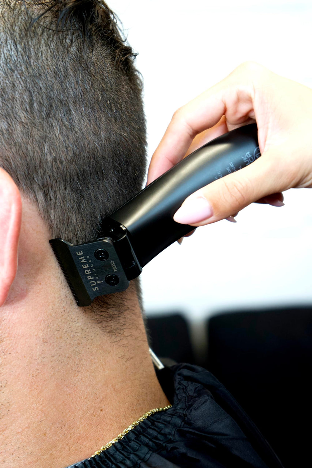 Supreme Trimmer T Shaper travel-compact design for on-the-go grooming.