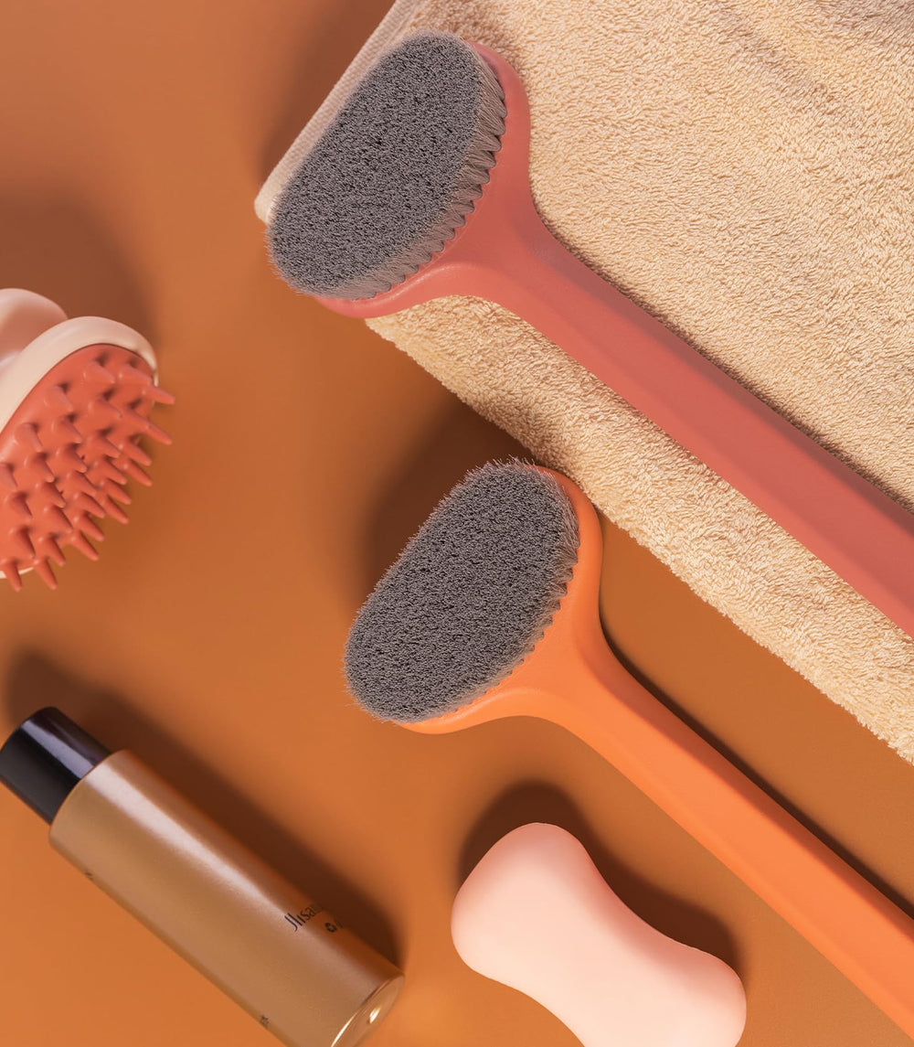 Surlees curved-brush-head design concentrates massage for efficient cleaning.