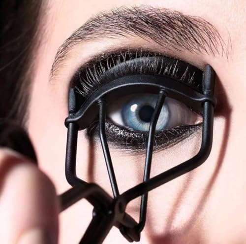 Surratt Relevee Curler with silicone pads highlights gentle, pinch-free curling and longevity.