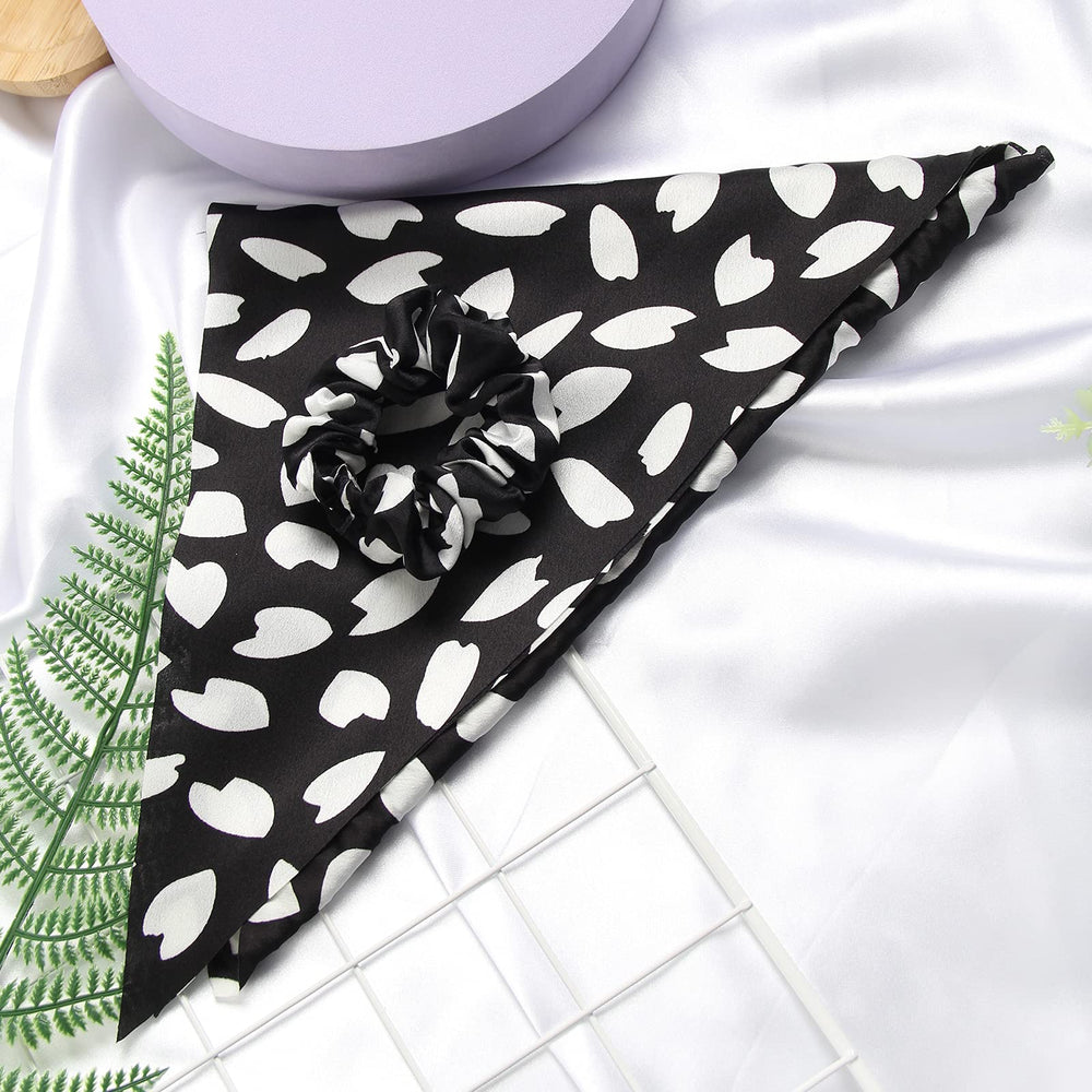 SUSULU white satin scrunchie offers gentle, crease-free styling for all-day wear.