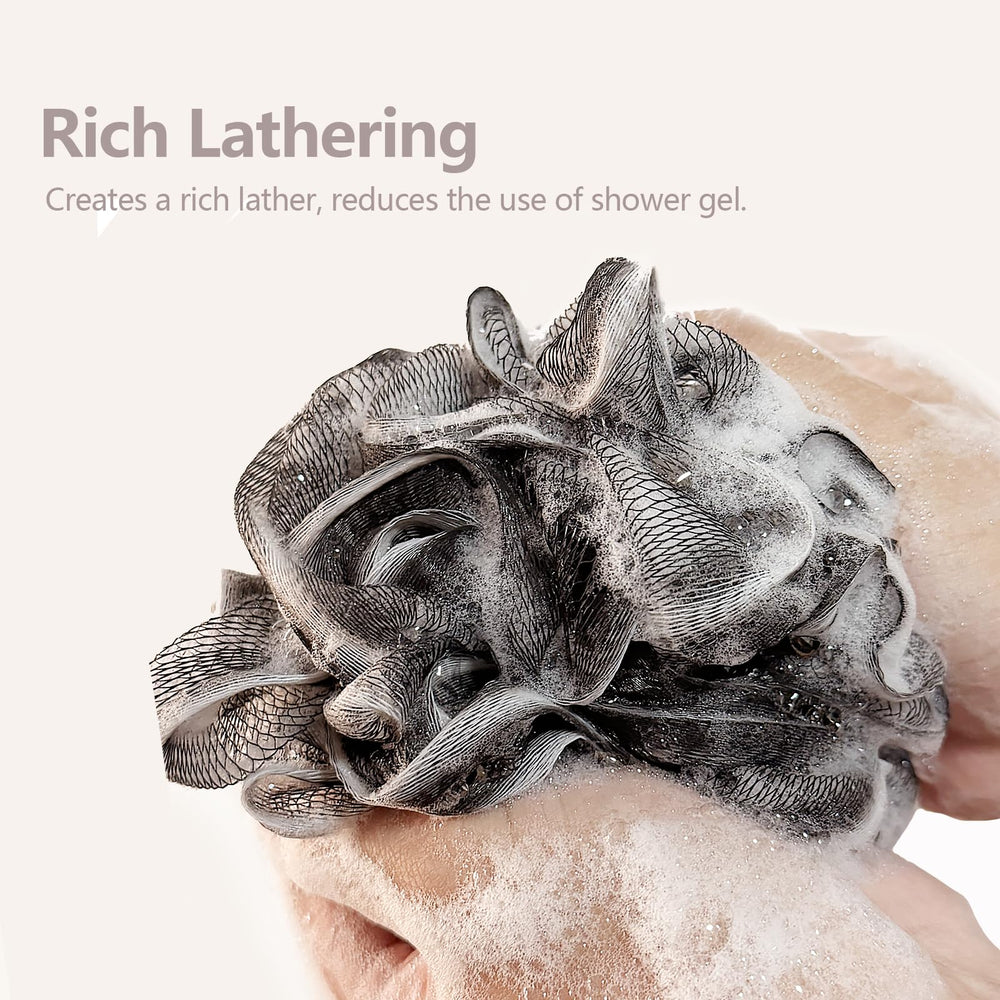 Svarvns loofah sponge large-sized 5.9-inch surface for thorough cleansing.