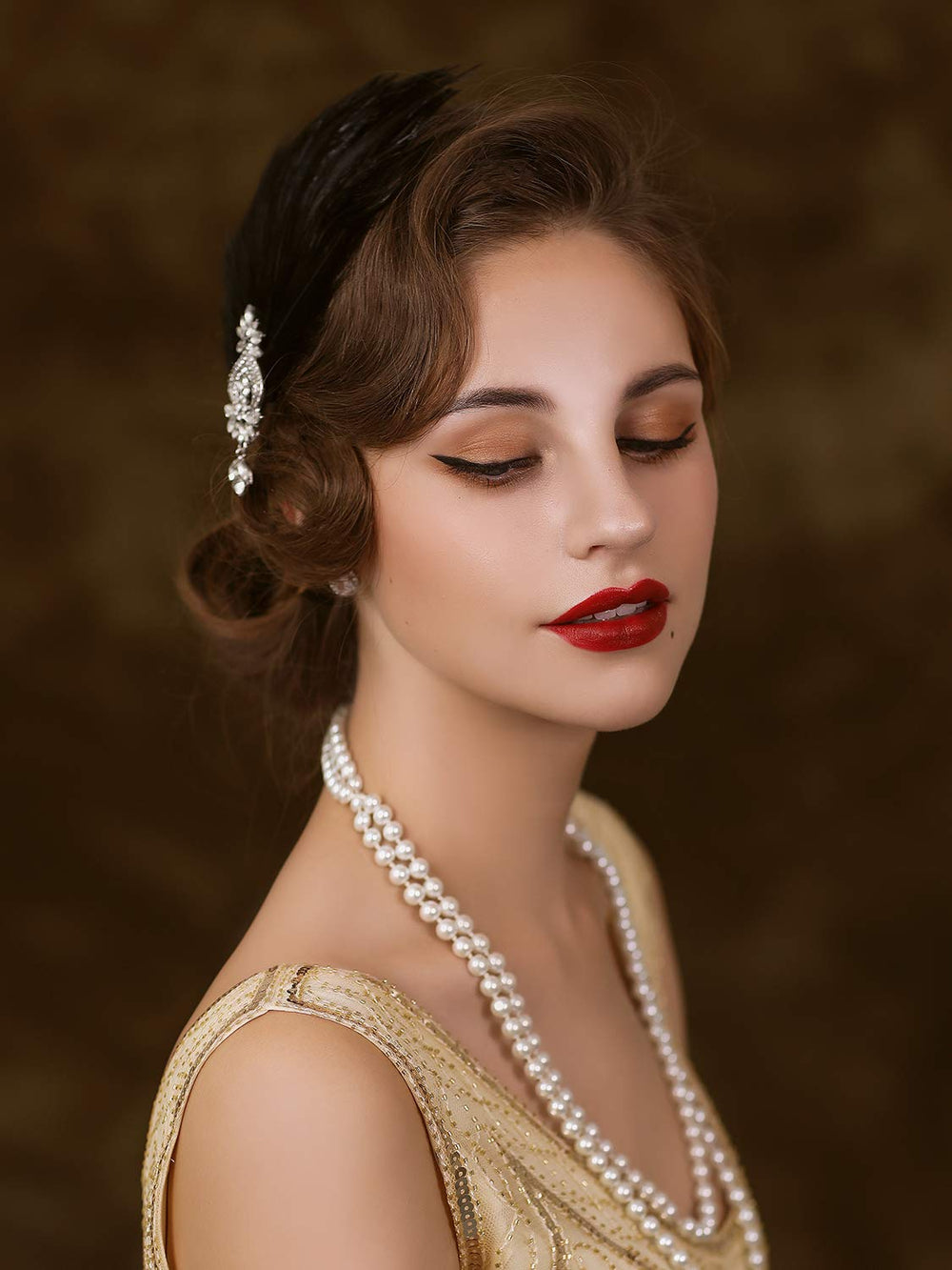 SweetV flapper headpiece rhinestone detail adds retro sparkle