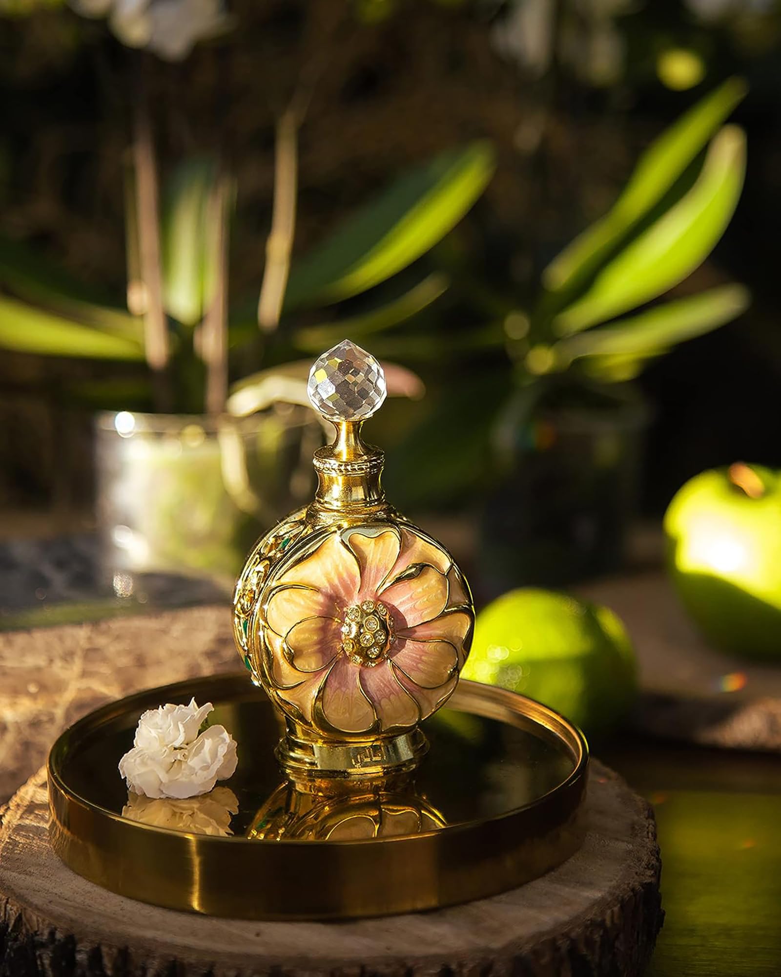 Swiss Arabian Amaali traditional attar-style oil nourishes sensitive skin.