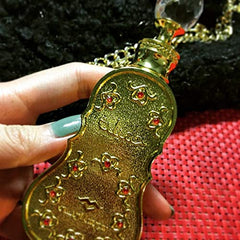 Swiss Arabian Jamila heart notes display jasmine and rose for a refined floral aura.