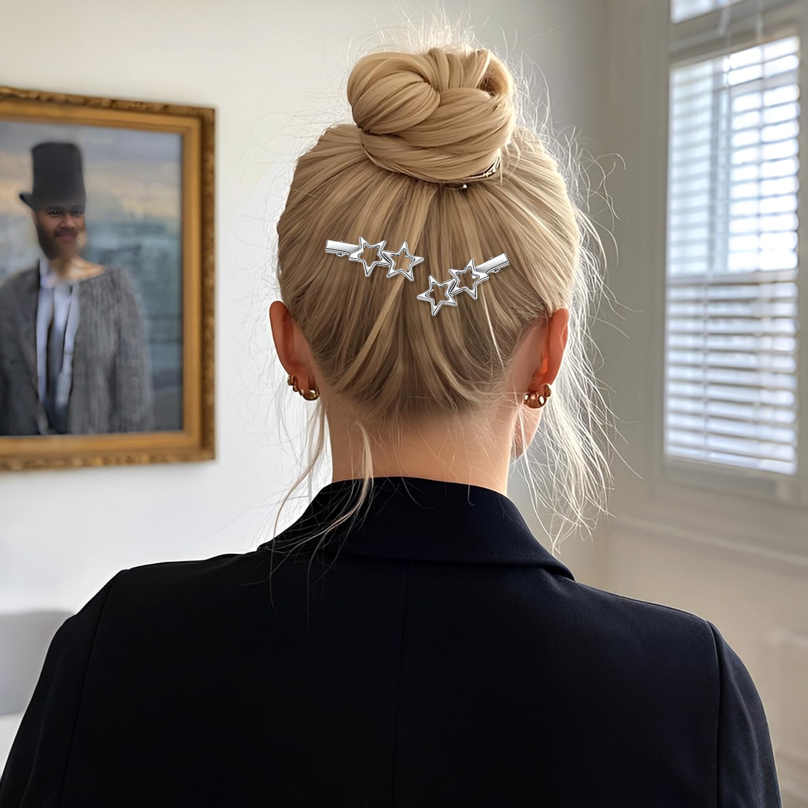 SynHHergyx ponytail clip simplifies neat, fast hairstyles.