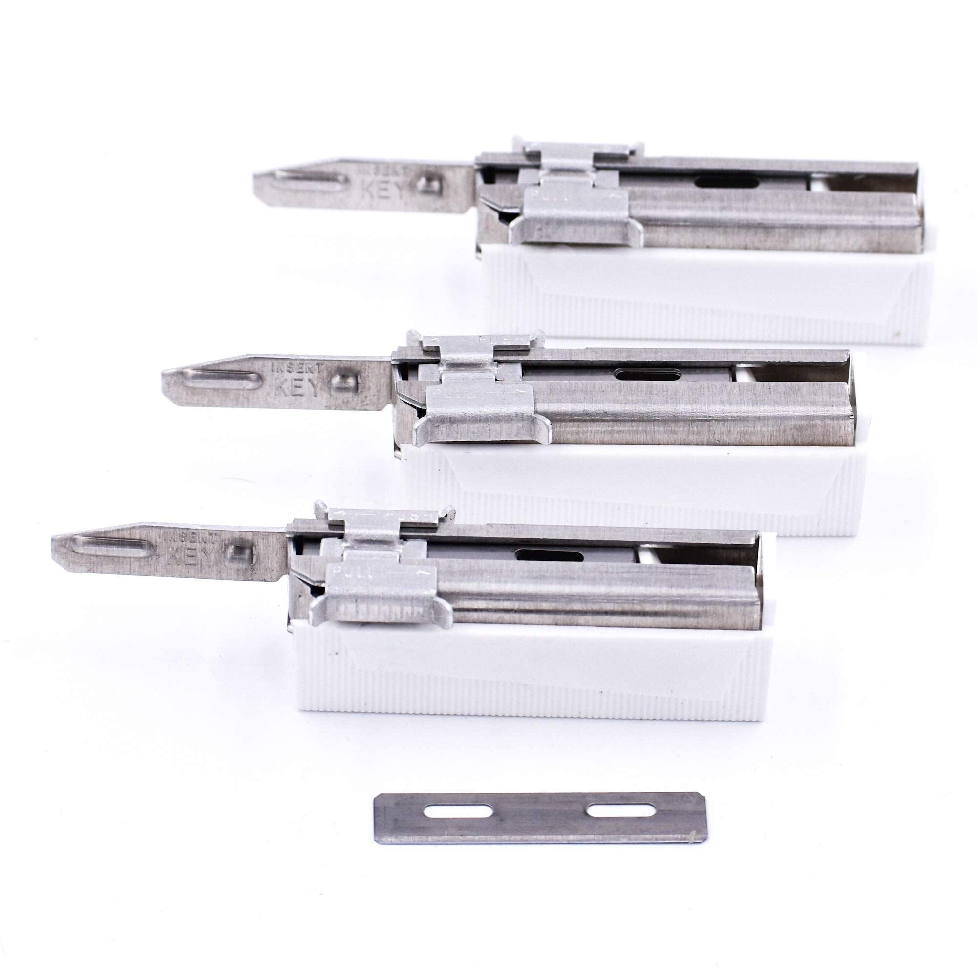 Taconic Shave 60-blade injector pack with dispensers for quick reloads and reliable daily shaves.