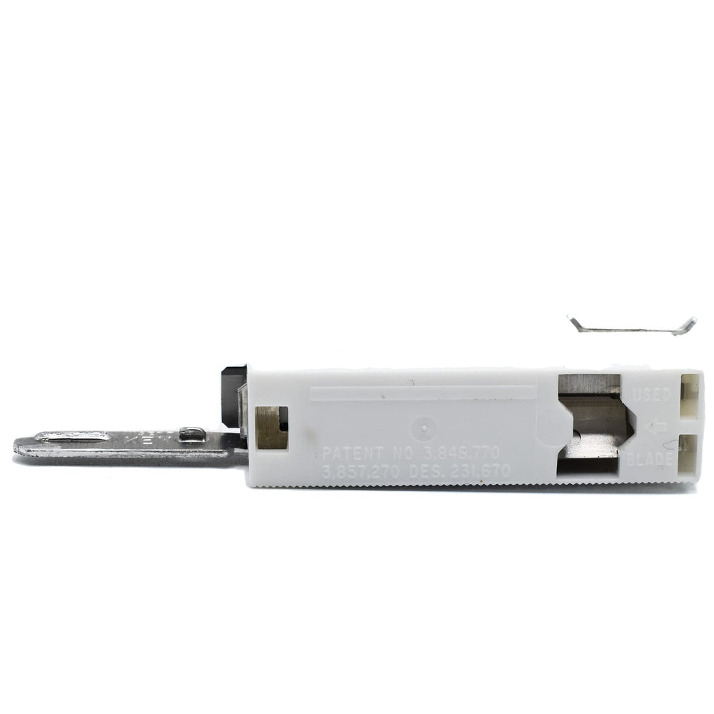 Taconic Shave universal compatibility with injector razors supports modern and vintage models.