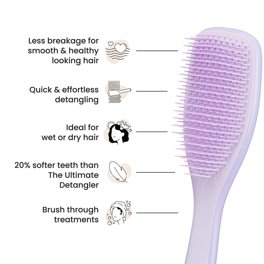 Tangle Teezer Hypnotic Heather close-up of soft-flex teeth protecting fragile strands.