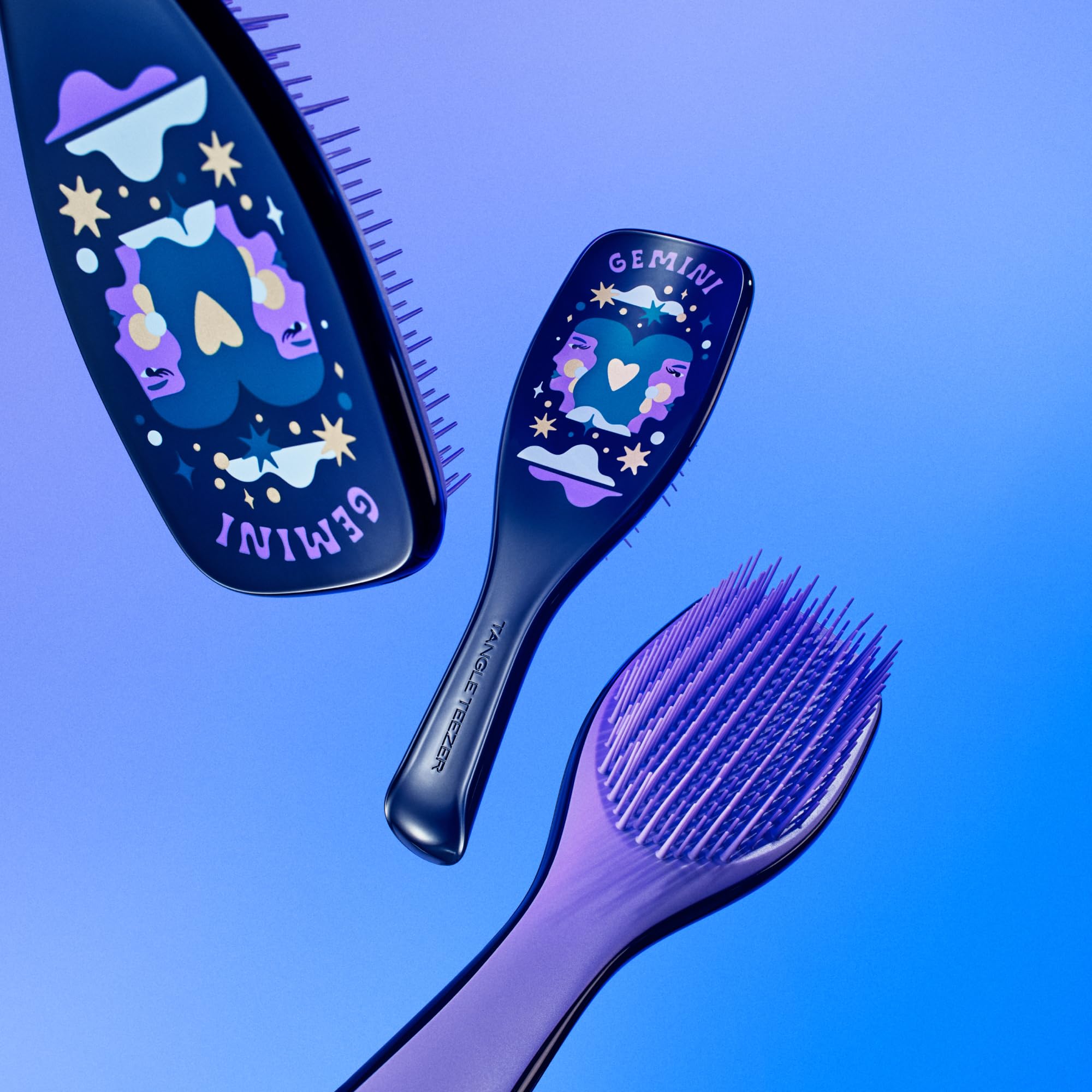 Tangle Teezer Gemini shower-friendly design for mask distribution
