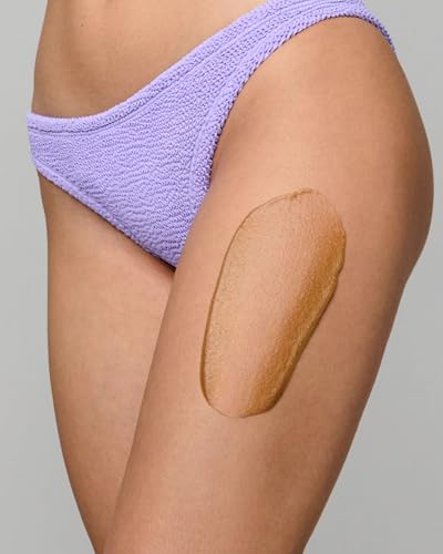 Tanologist Light Self Tan Mousse ingredients panel featuring hyaluronic acid, vitamin C, aloe vera.