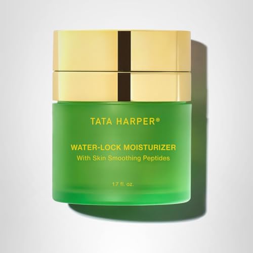 Tata Harper Water-Lock Moisturizer macro-hyaluronic-acid detail shows intense hydration potential.