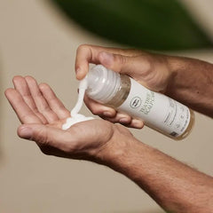 Dispense action demonstrates quick, even distribution for full-bodied hair at the crown