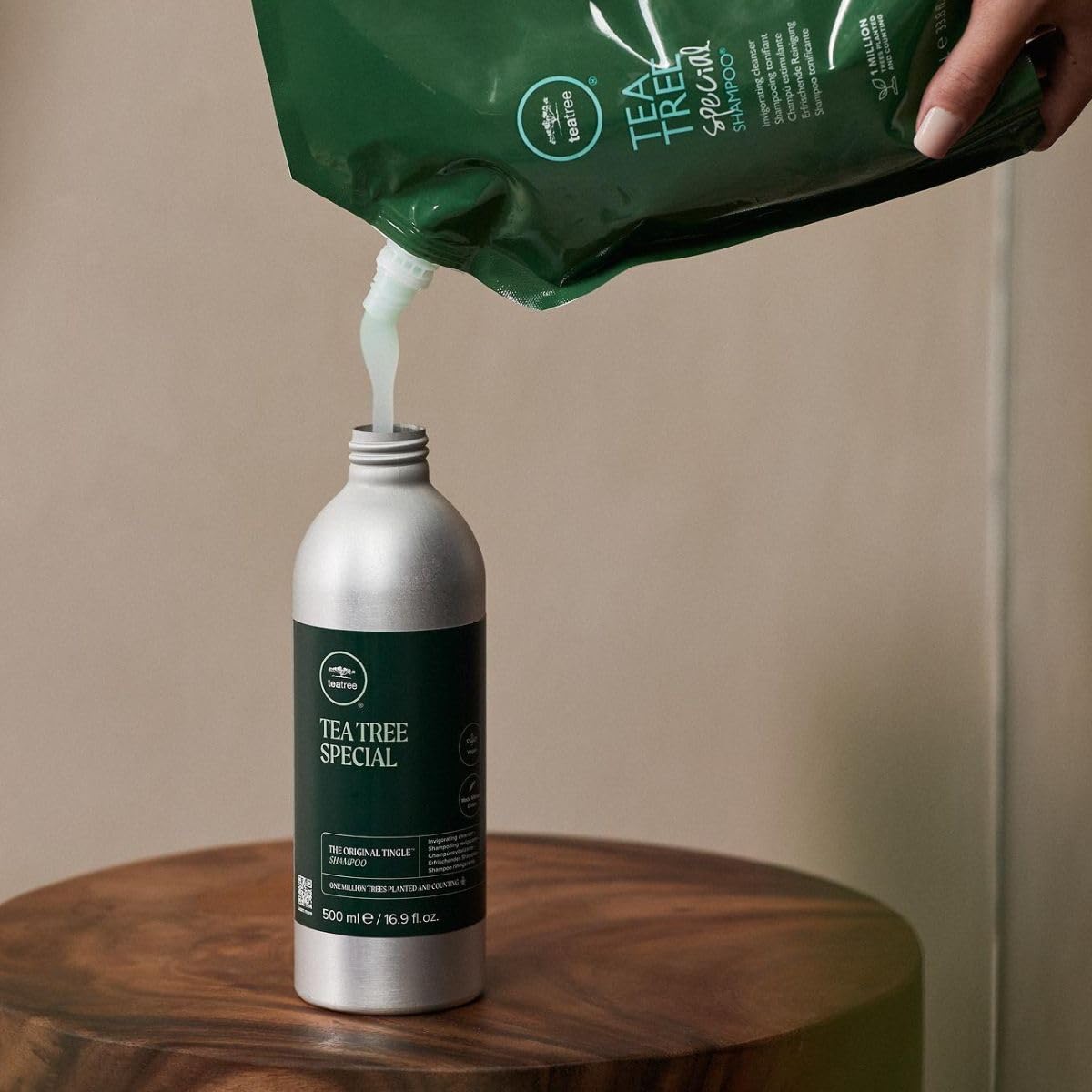 Tea Tree scent notes of tea tree, peppermint, lavender convey spa-like aromatherapy moment