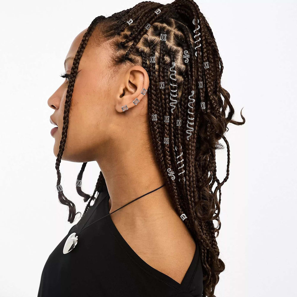TEBIEKOY gold dreadlock bead — retro-inspired flair for bohemian ensembles.