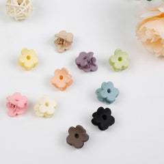 TEBIEKOY small hair clip 0.8 inch size ideal for delicate baby and fine hair.