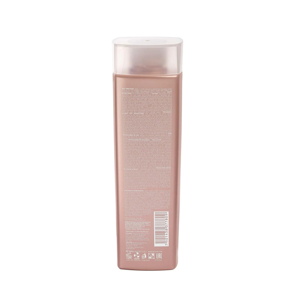 Tec Italy Lumina Purple Shampoo bottle pouring to refresh bleached and gray hair
