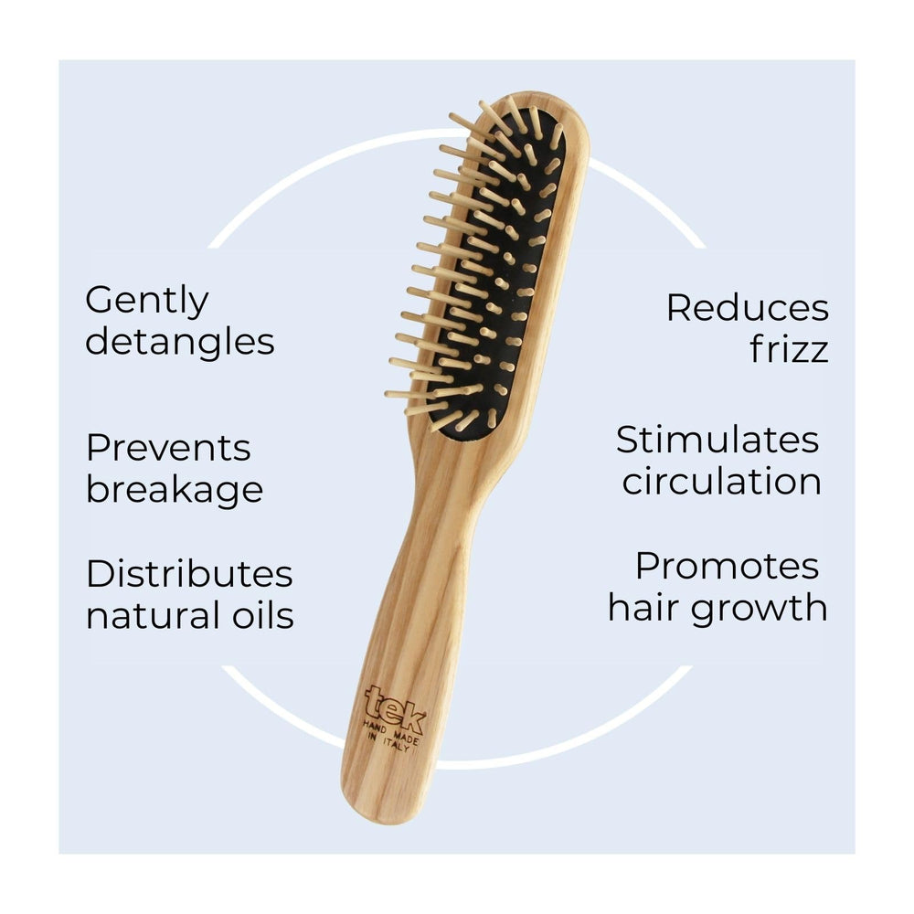 TEK short-rounded teeth close-up shows snag-free detangling capability.