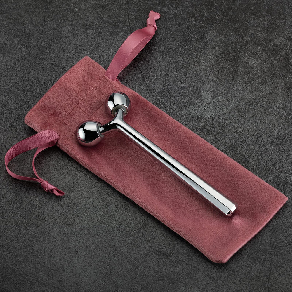 Tekson face roller for jawline firming and subtle lift during massage.