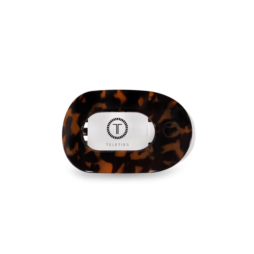 Teleties small flat round clip close-up highlights bendable teeth for all hair textures