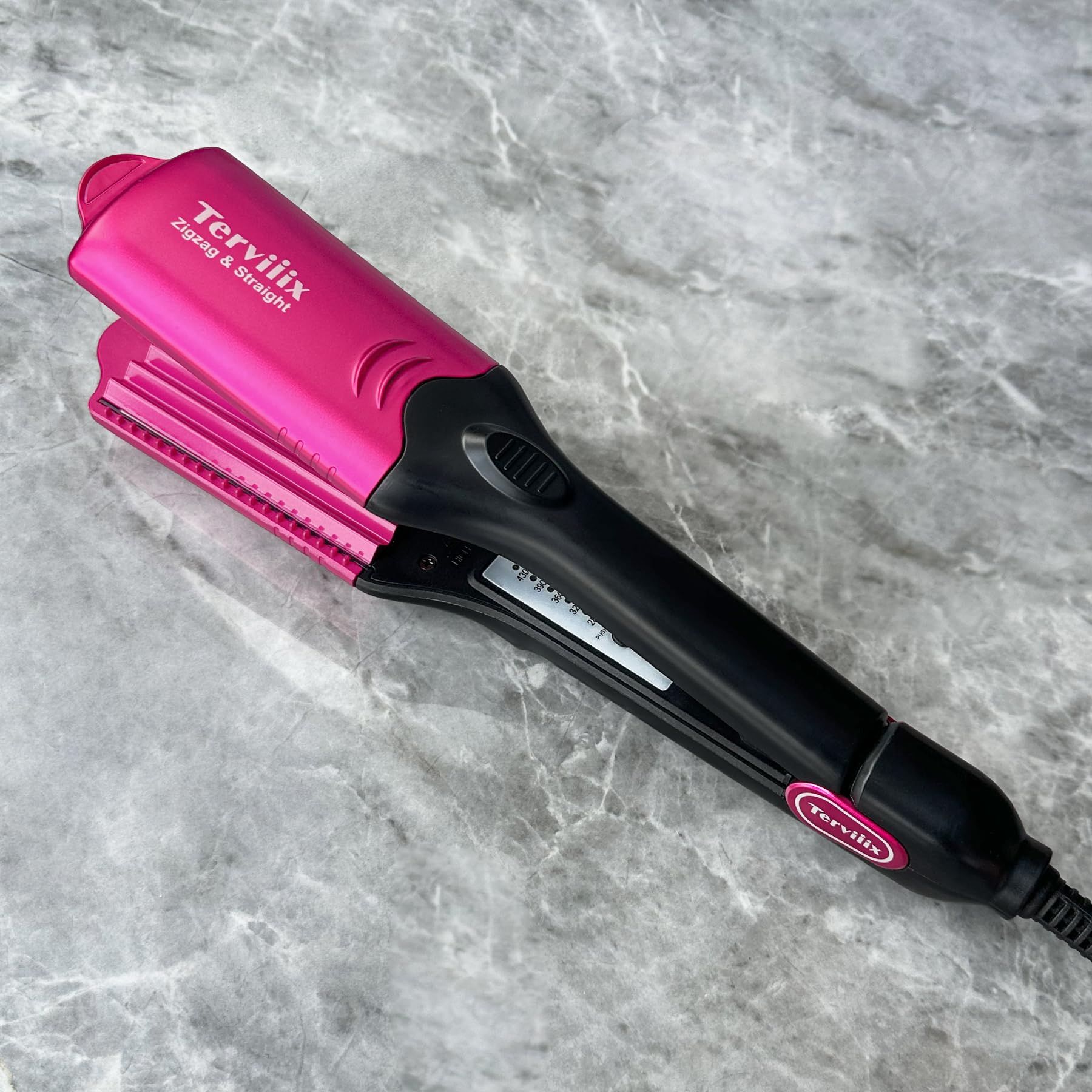 Terviiix crimper worldwide voltage for travel and on-the-go styling.