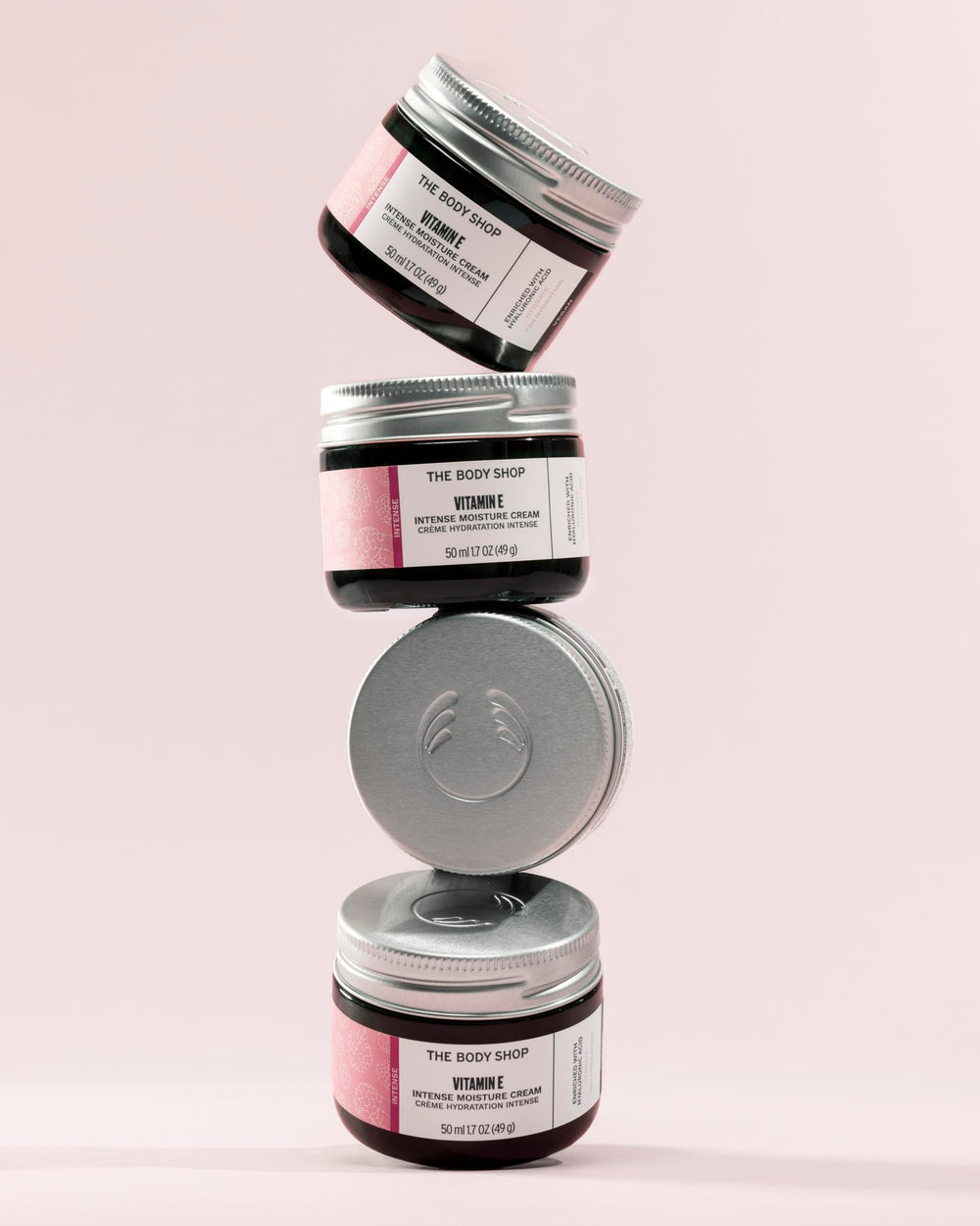 The Body Shop Vitamin E Intense Moisturizer texture swatch highlights hydrating feel.