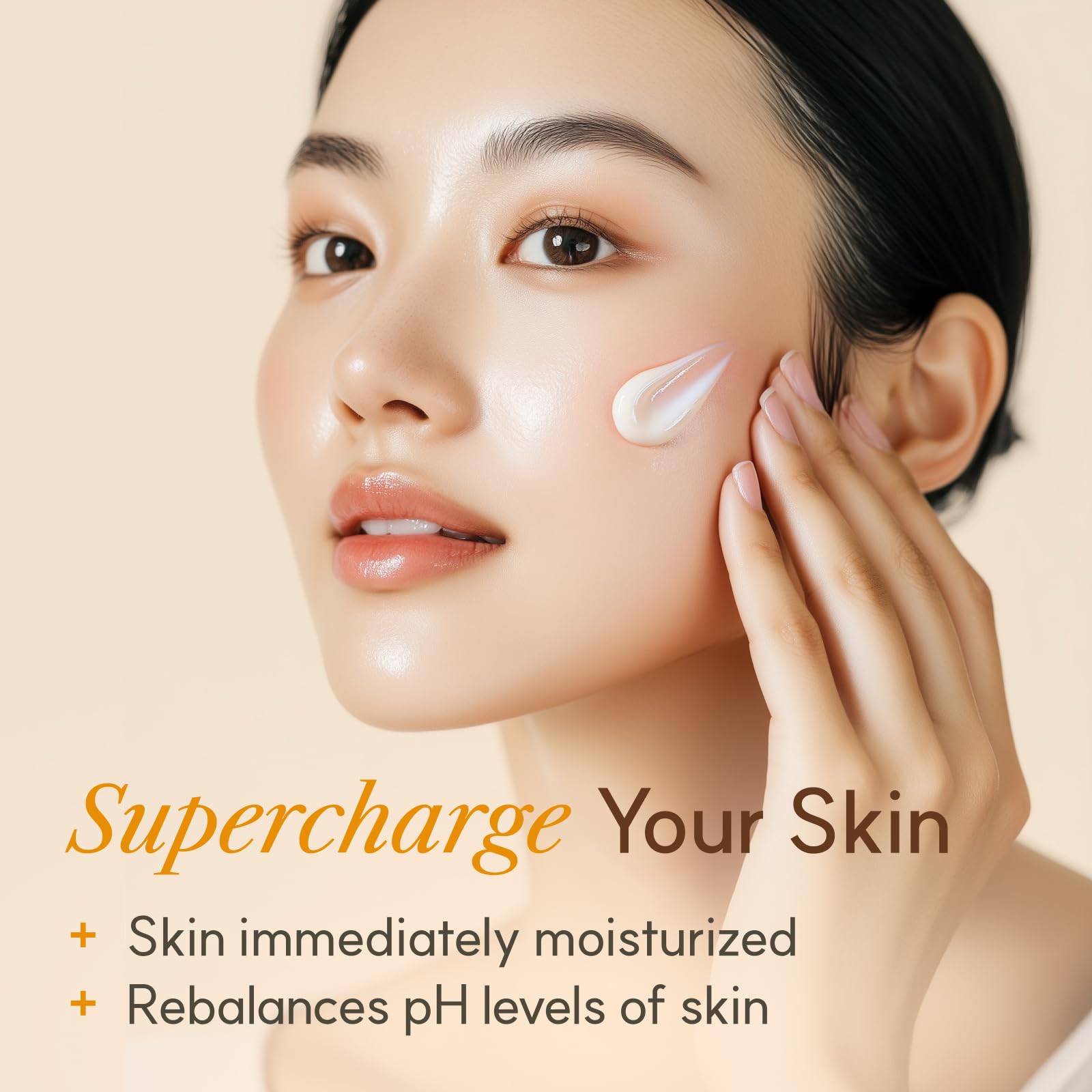 The Face Shop rice-ceramide-cream-closeup reveals creamy texture and gentle absorption.