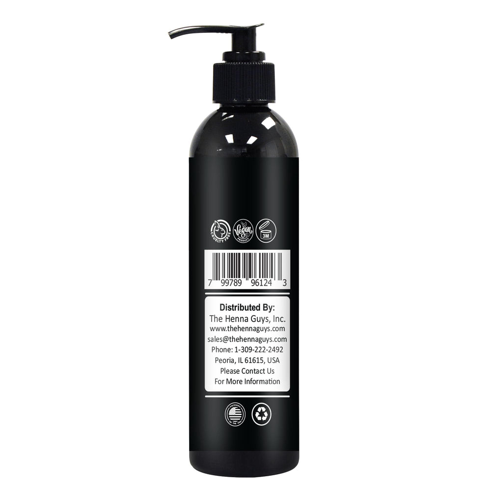The Henna Guys pre-shave oil texture close-up reveals balanced consistency for glide.