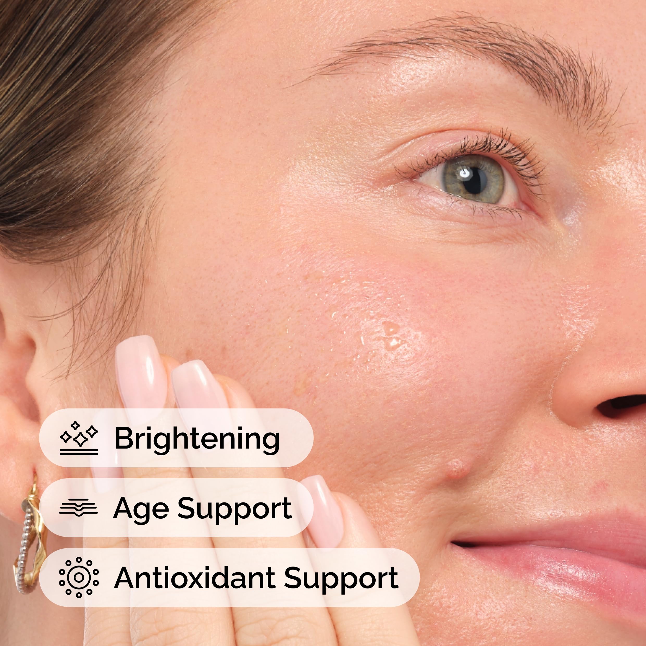 The Ordinary Resveratrol Ferulic Acid serum in hand for easy daily application.