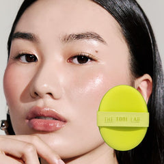 Packaging of THE TOOL LAB Happyrim Aqua Puff highlights premium quality and portability.