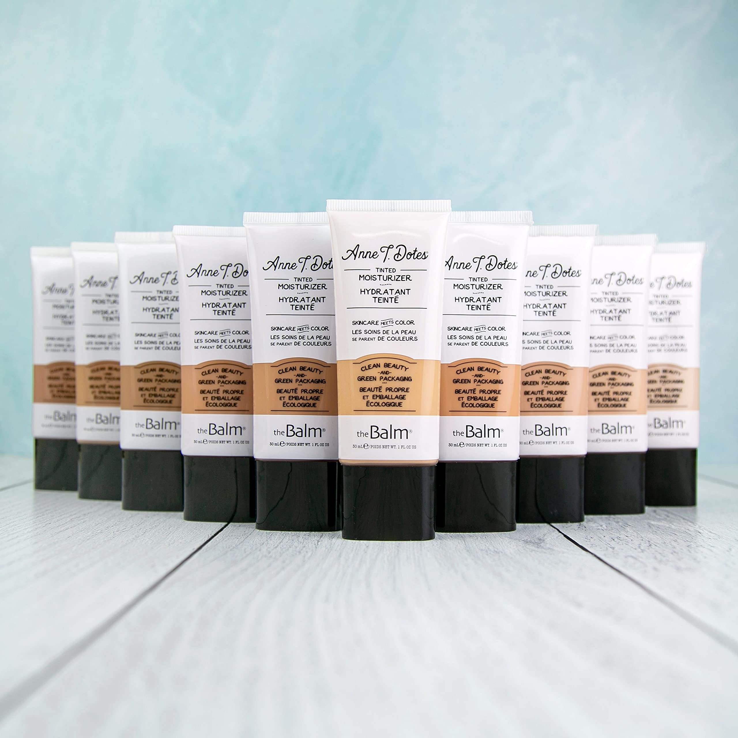 theBalm Anne T. Dotes Tinted Moisturizer ingrediente bio-retinol, cuidado de la piel diario.