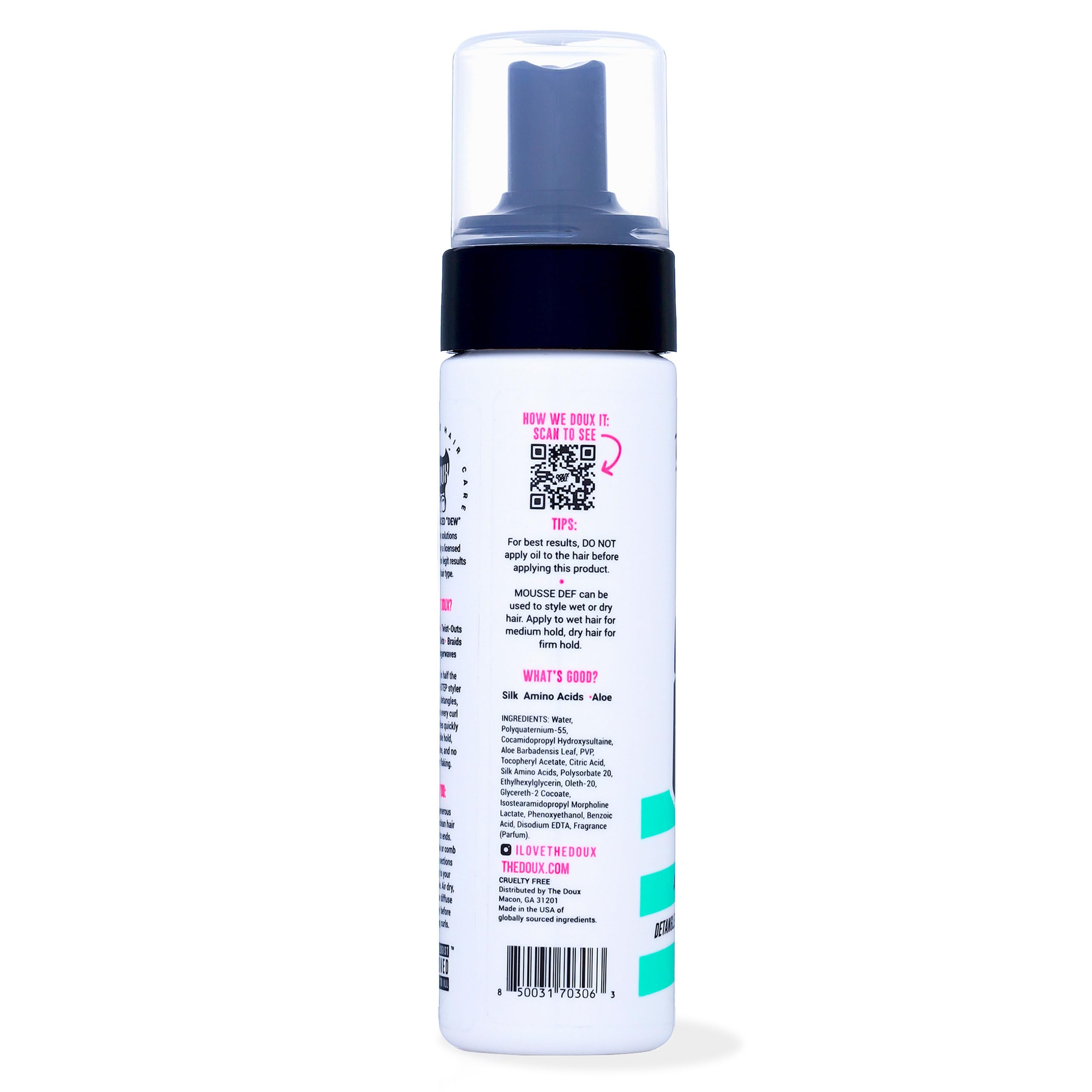 The Doux Mousse humidity-resistance helps tame frizz on curls.