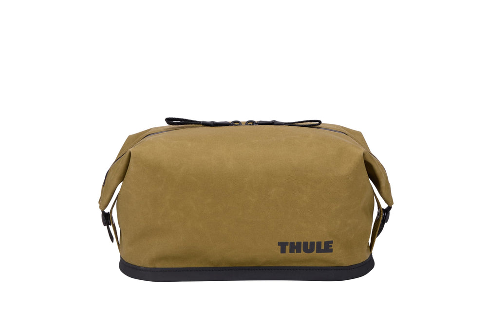 Thule Aion easy-clean interior supports quick maintenance after travel