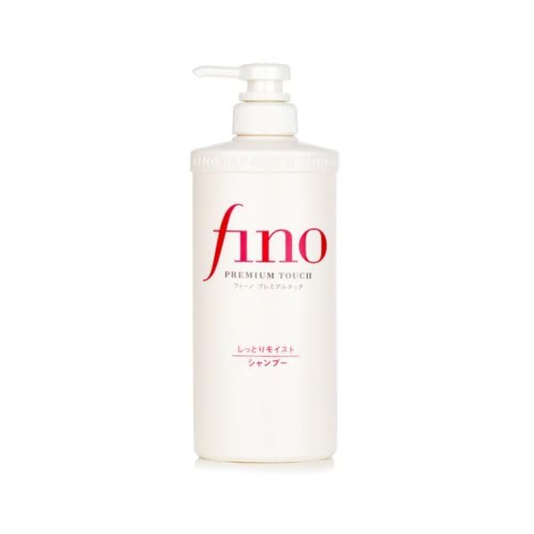 Thunder Tech JapanFino Premium Touch Moist Shampoo bottle pour illustrating easy application