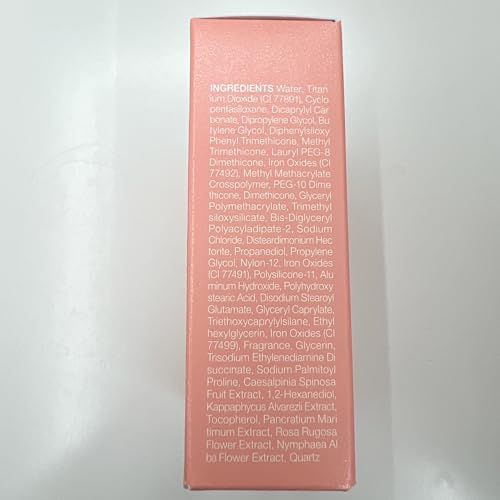 TIRTIR compact display highlights shade coverage and smooth finish
