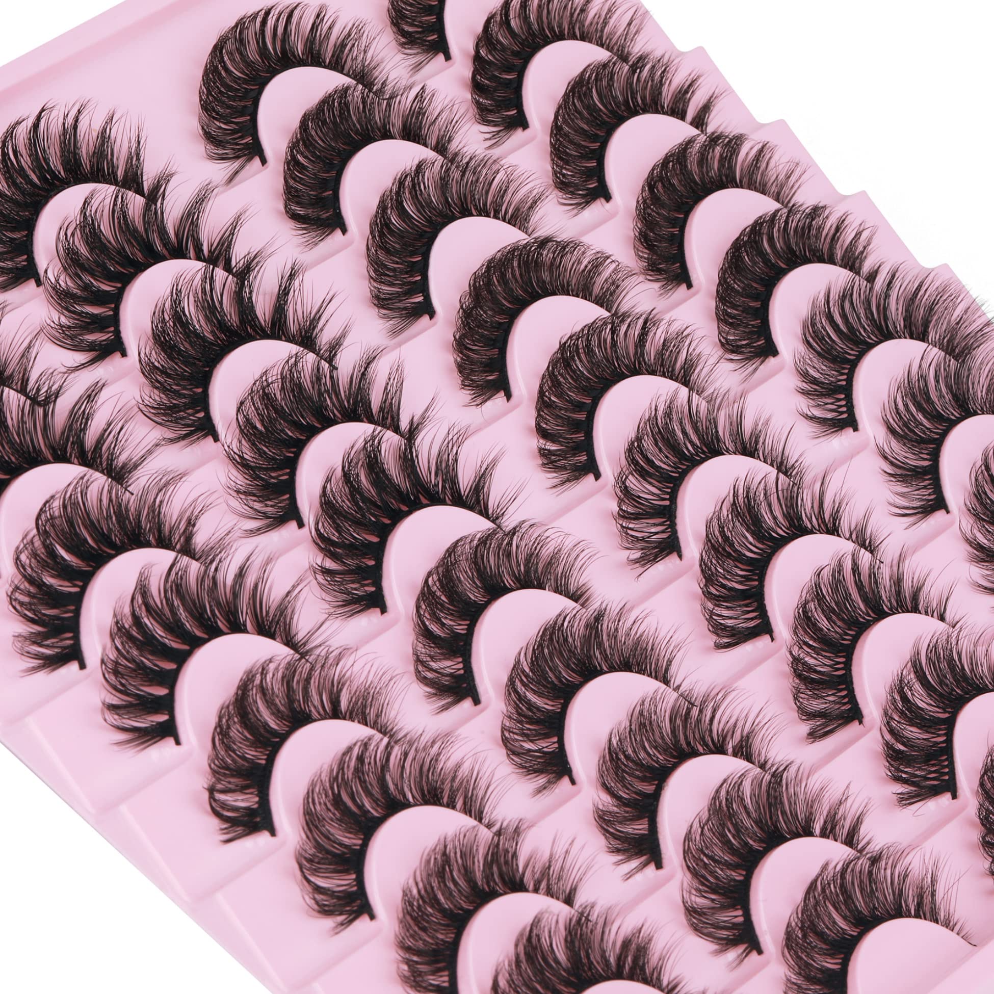 TNFVLONEINS natural-look lashes close-up highlights subtle blend with real lashes for daily use.