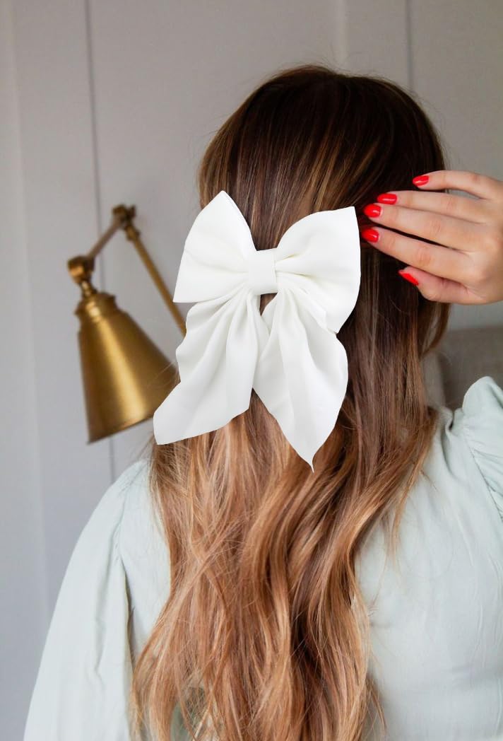 Tobeffect ponytail style shot demonstrates a quick chic look in seconds.