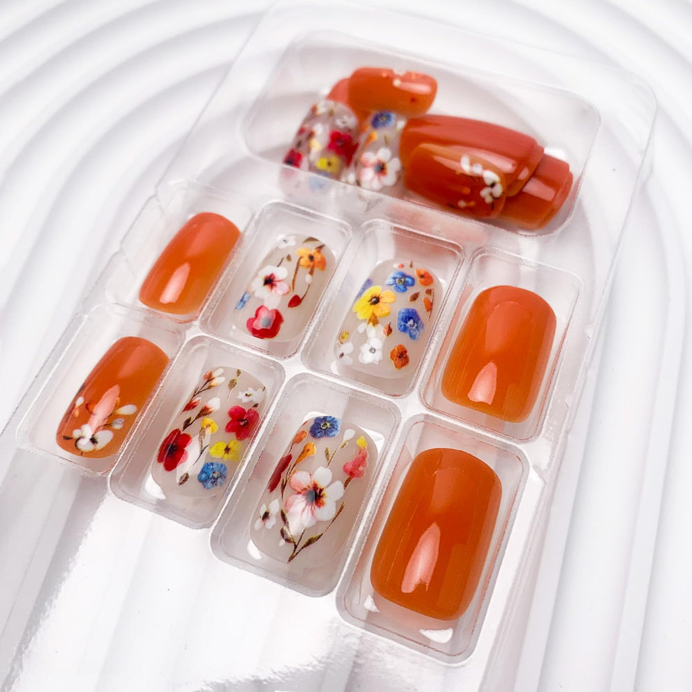 TOGZOM Flower Press On Nails glossy floral design for elegant DIY nails.